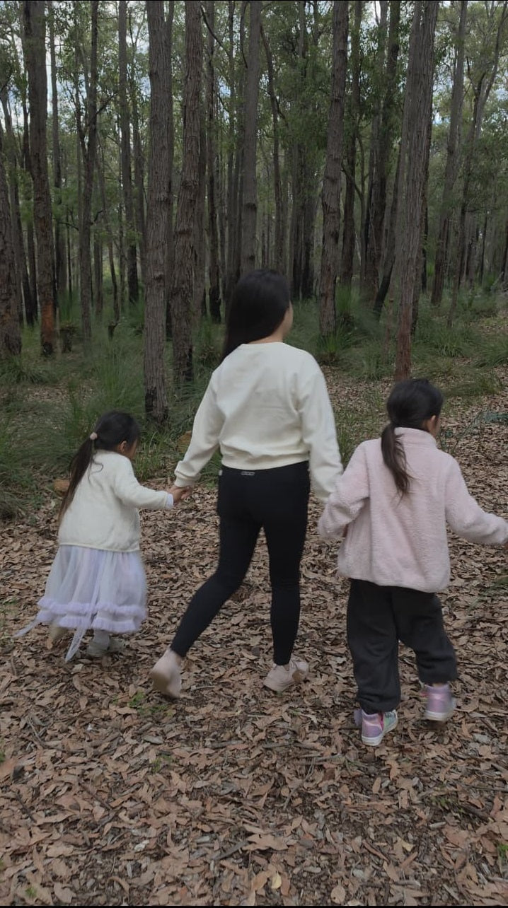 Why Raw Honey Is a Meaningful Mother’s Day Gift